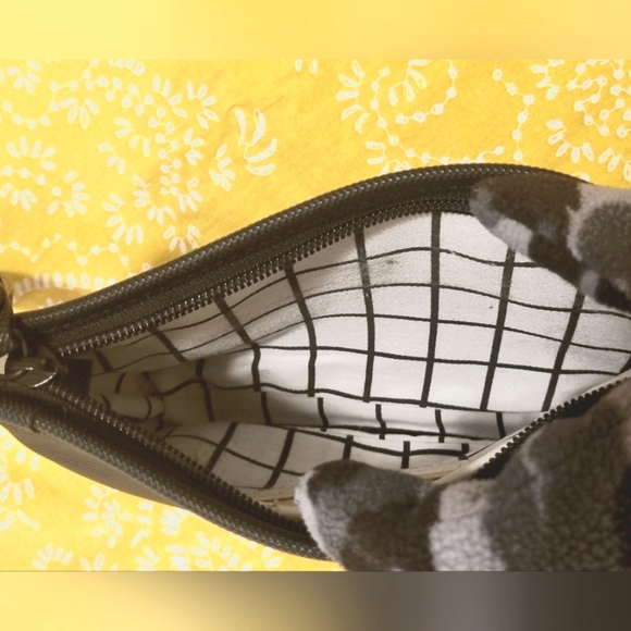 Lacoste Mini Crossbody bag - Picture 9 of 12